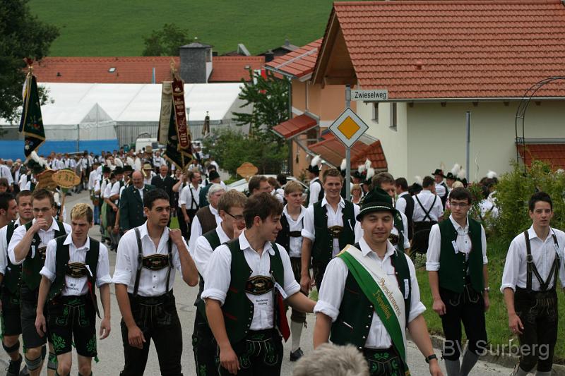 122 Kirchenzug.JPG